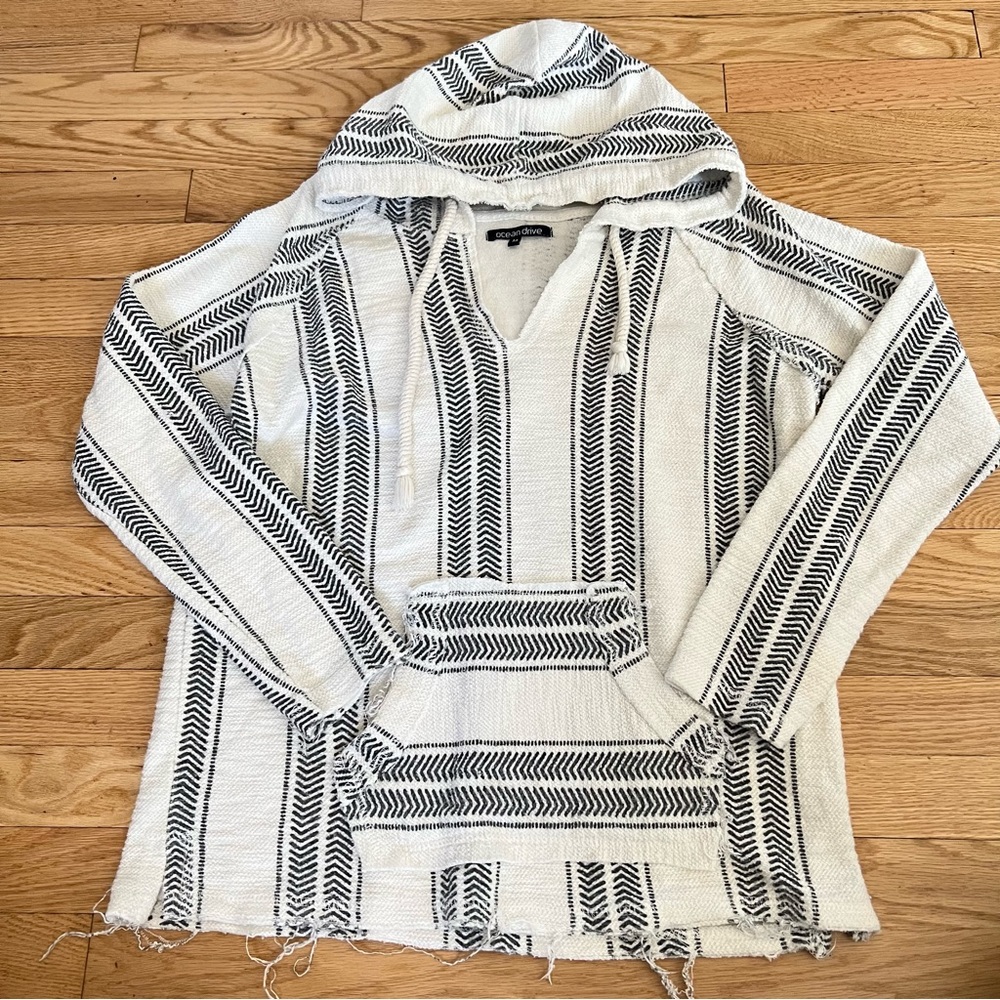 Ocean Drive Sweater Medium White Black Surfer Stripes Drawstring Hoodie Boho